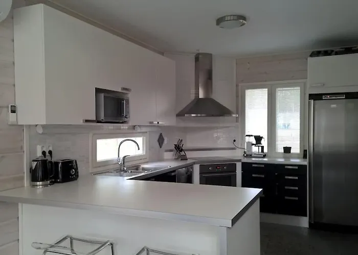 Omakotitalo Vierumaeellae X A House Near Vierumaeki Sports Center 别墅 *